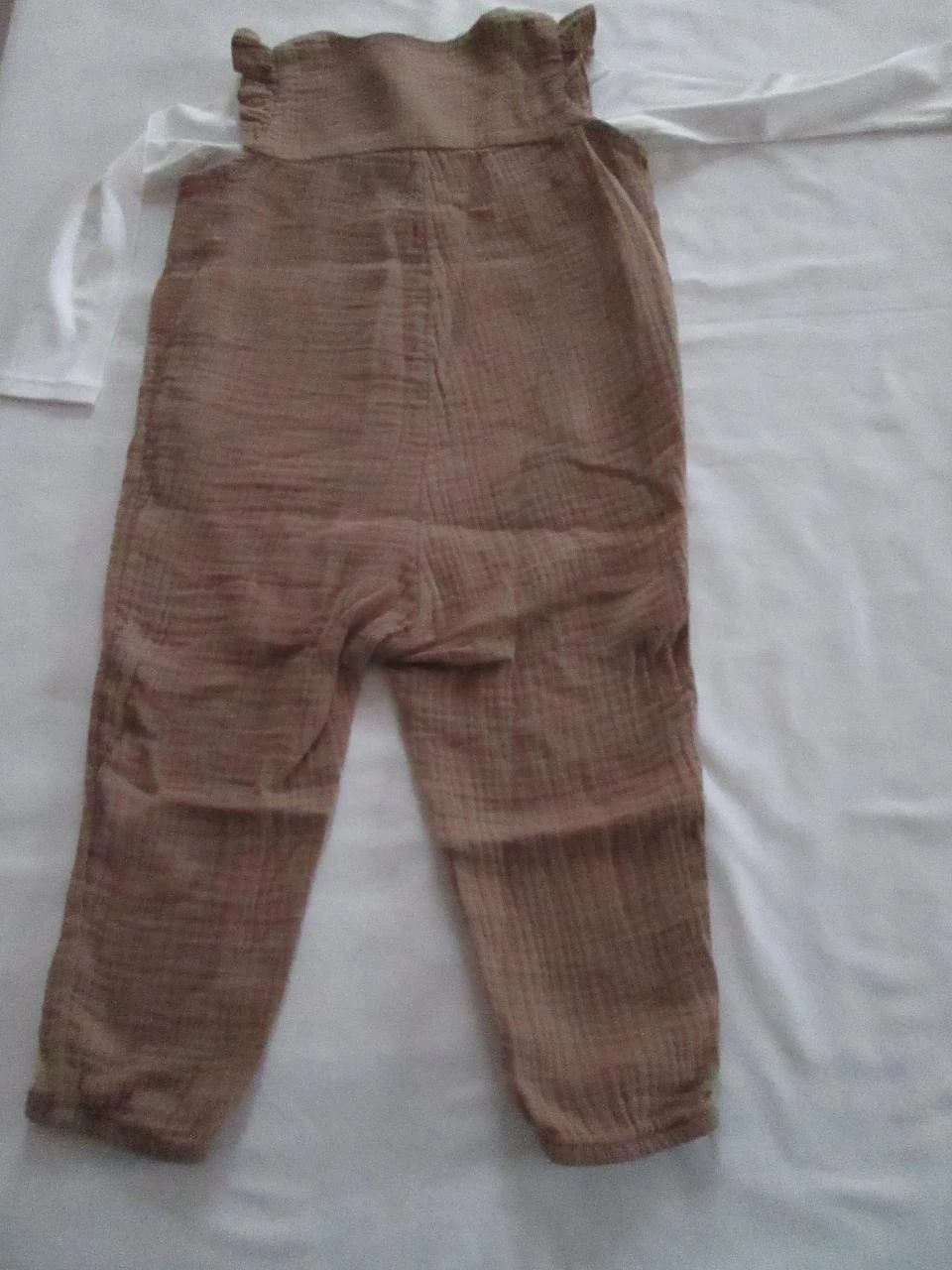 Conjunto macacão + camiseta H&M – photo 3